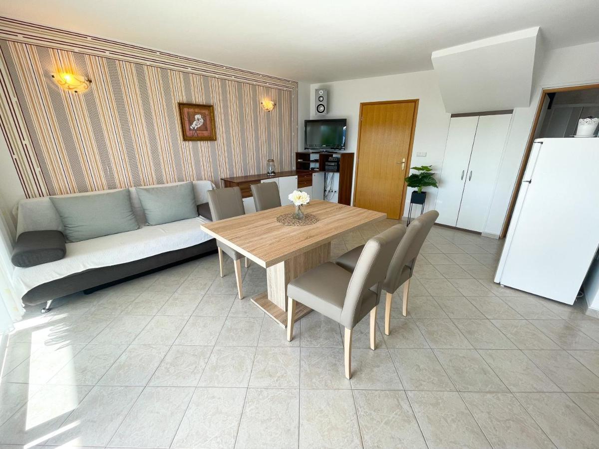 Nika 1 Apartma Dramalj